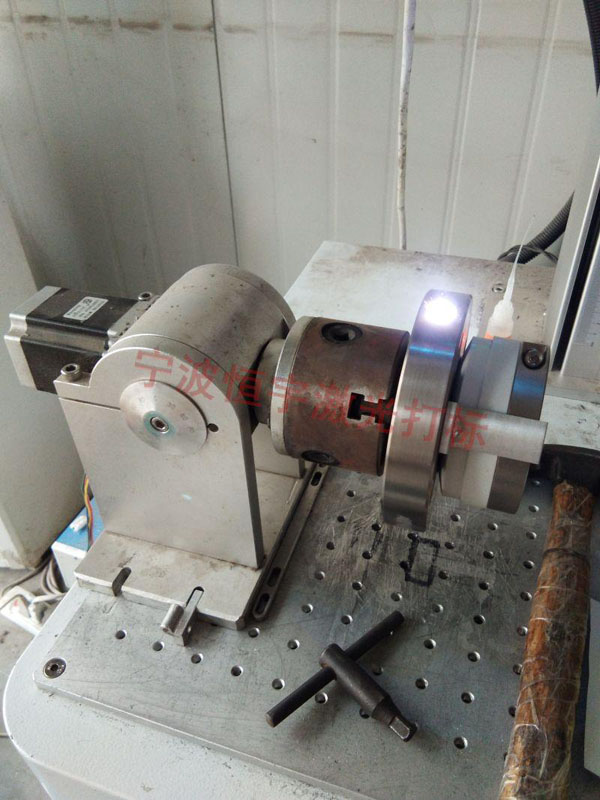 刻度360度旋轉(zhuǎn)鐳射加工